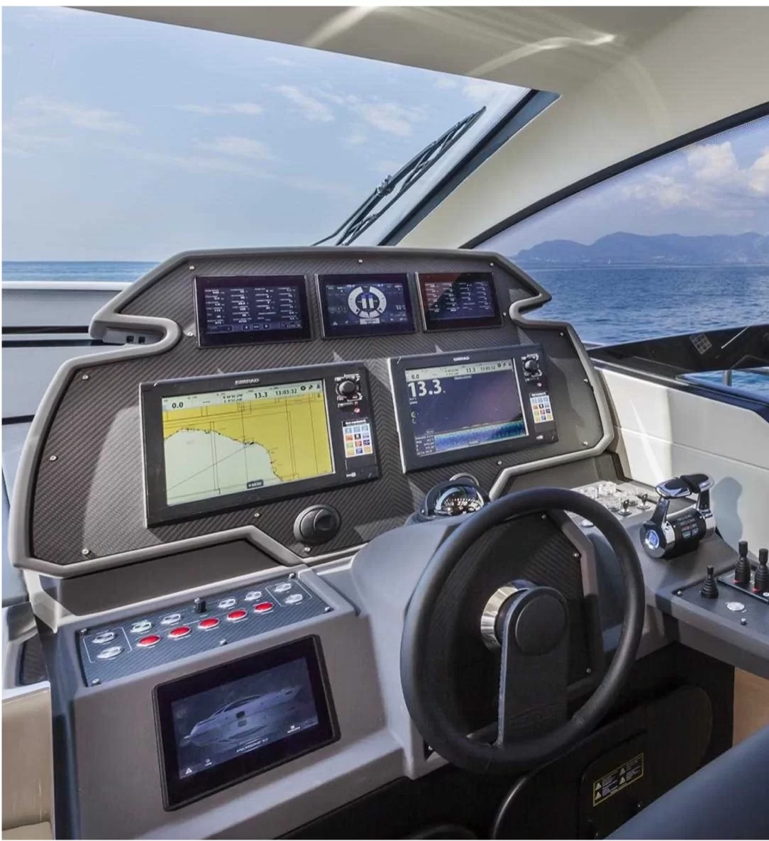 Yacht gallery image